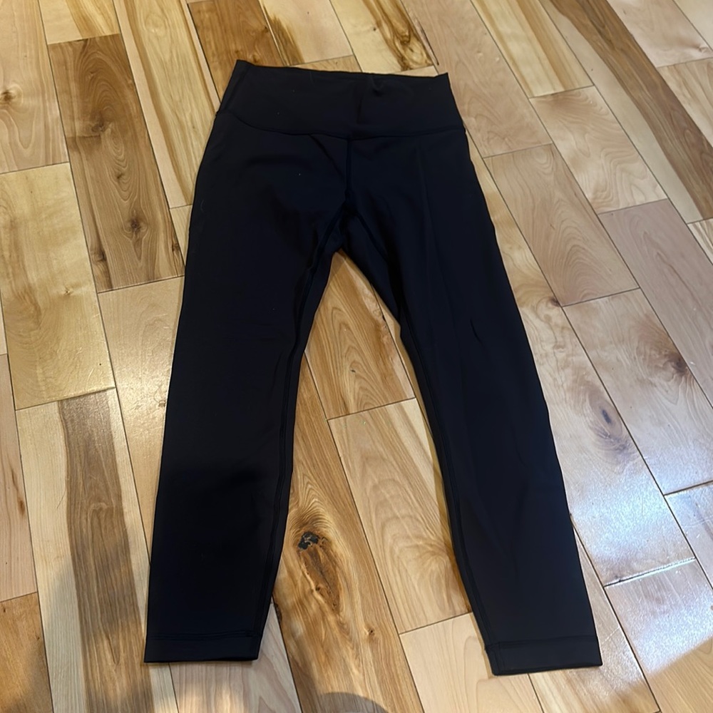 Lululemon black leggings size 8